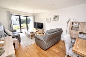 Lounge- click for photo gallery